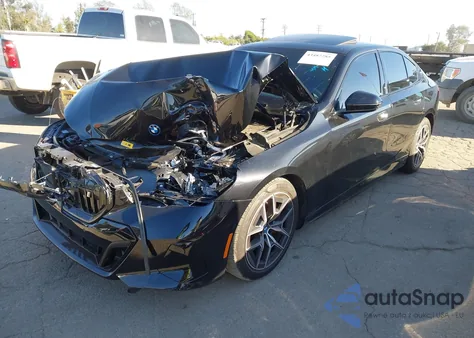 2025 BMW I5 Edrive40 z USA, uszkodzony, nr VIN WBY33FK00SCT62785